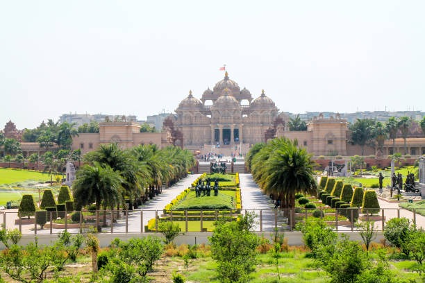 Akshardham Temple Delhi – Swaminarayan Akshardham Mandir during one day sightseeing tour
