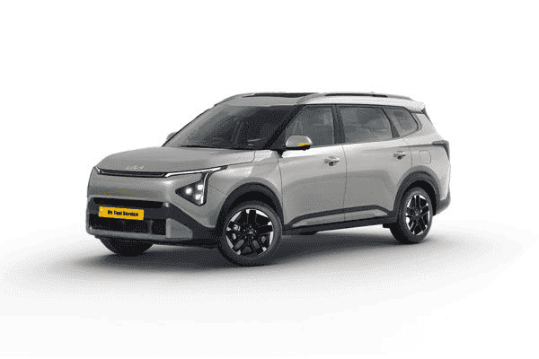 SUV cab for Delhi city tour parked near India Gate