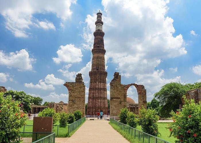 Qutub Minar Delhi sightseeing