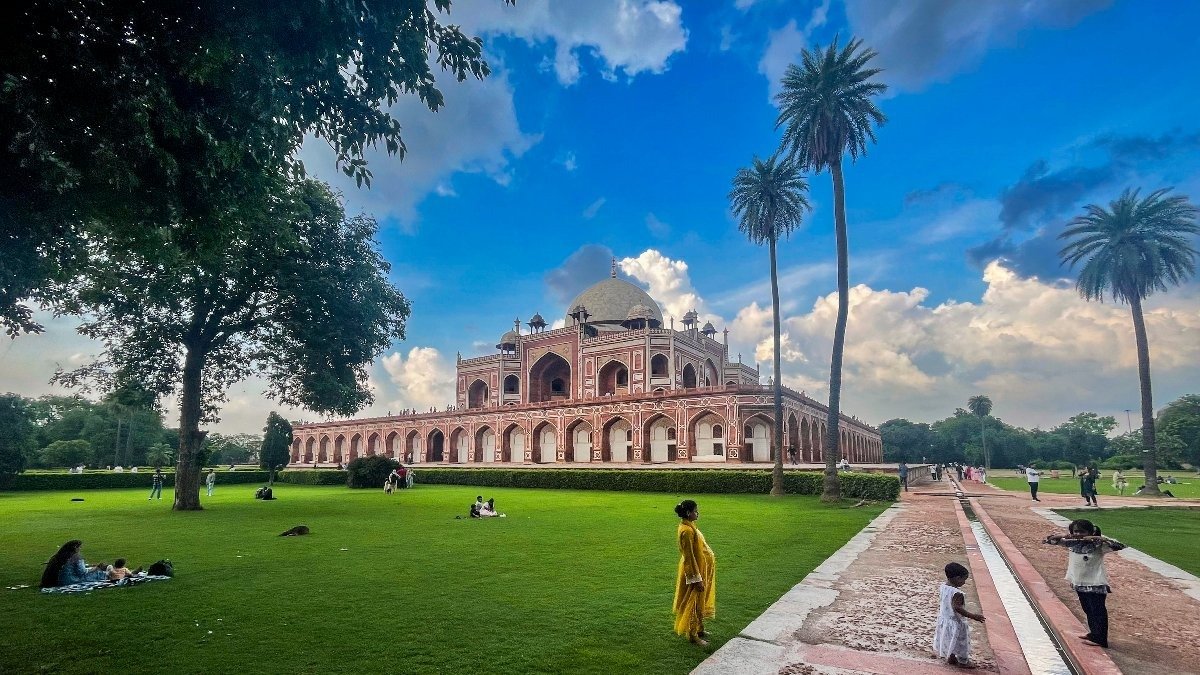humayuns-tomb- tour and travel delhi