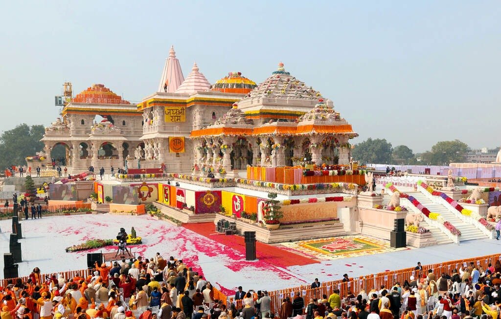 Shri Ram Mandir Ayodhya temple view during Lucknow to Ayodhya taxi tour