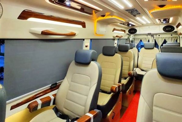 12 Seater Tempo Traveller in Delhi 12 Seater Tempo Traveller in Delhi