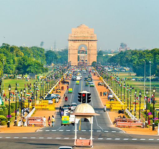 Vehicles Available for Char Dham Tour from Delhi