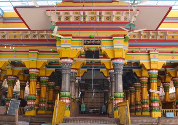 dwarkadhish-temple-mathura- dwarkadhish-temple-mathura-